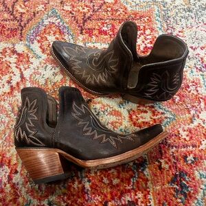 Ariat Dixon Booties